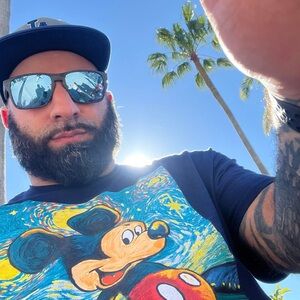 Meet your Posher, Chris